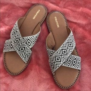 New Maurices Aztec print slides, size 9
